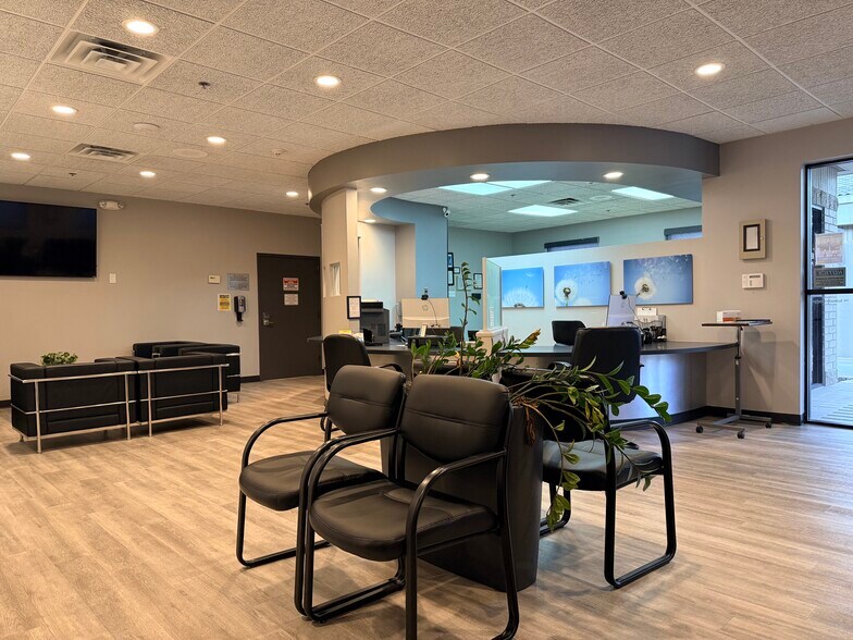 More Photos Of 604 W Warner Rd, Chandler Medical For Sale