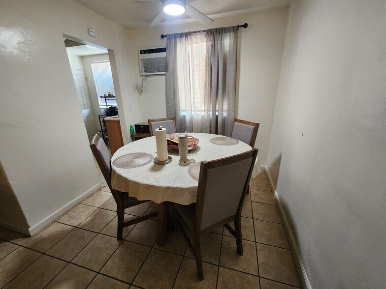 More Photos Of 476 H St, Brawley Apartments For Sale