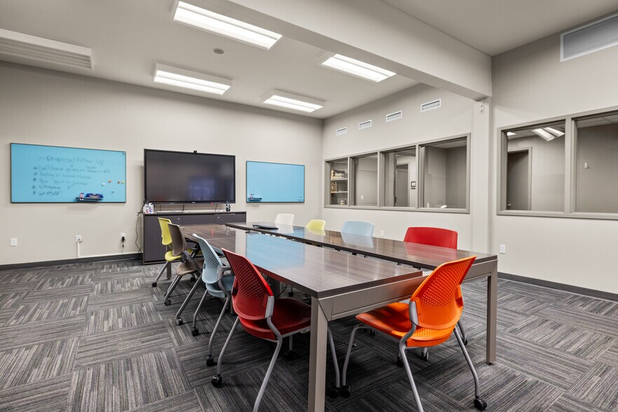 More Photos Of 115 W Wyoming St, Kalispell Warehouse For Sale