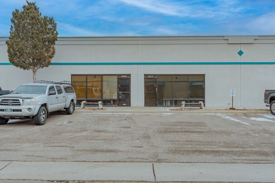 More Photos Of 332 Norfolk St, Aurora Light Manufacturing For Sale