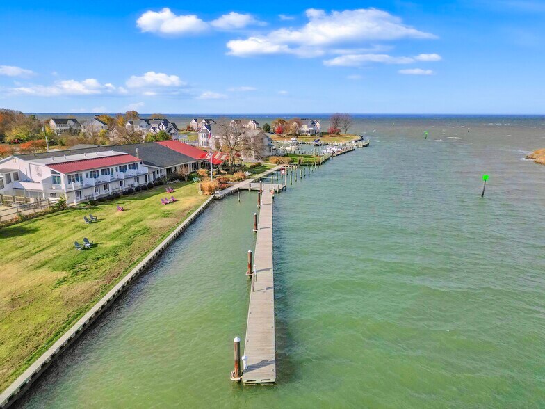 More Photos Of 21384 Coopertown Rd, Tilghman Hotel For Sale