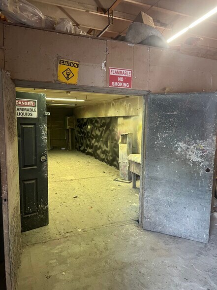 More Photos Of , Gainesville Industrial For Sale