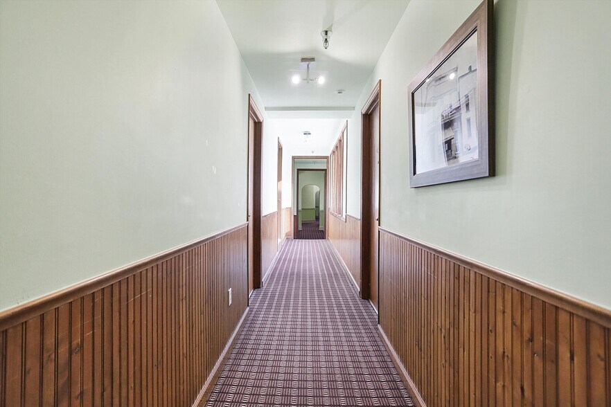 More Photos Of 35 S Main St, Batesville Warehouse For Sale