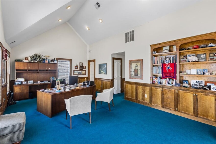 More Photos Of 27 Main St, Sparta Office For Sale