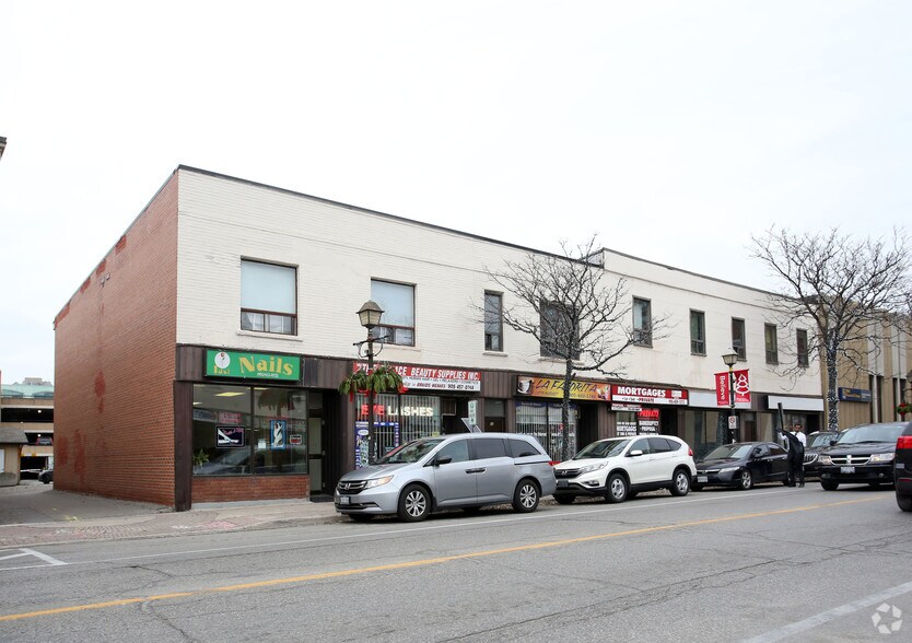 More Photos Of 8-28 Queen St W, Brampton Storefront Retail Residential For Lease