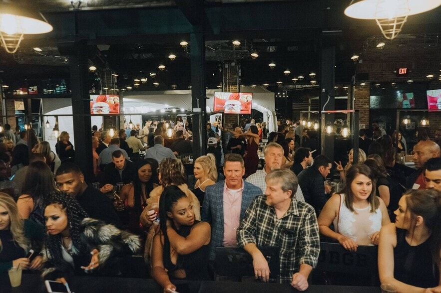 More Photos Of 3615 N Steele Blvd, Fayetteville Bar For Sale