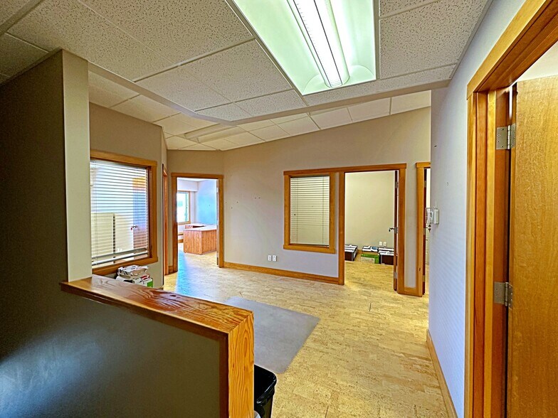 More Photos Of 380 Mackenzie Blvd, Fort McMurray Warehouse For Sale