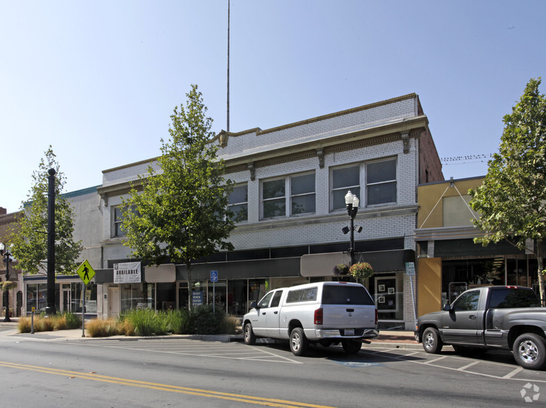 Primary Photo Of 7541-7543 Monterey St, Gilroy Storefront Retail Office For Sale