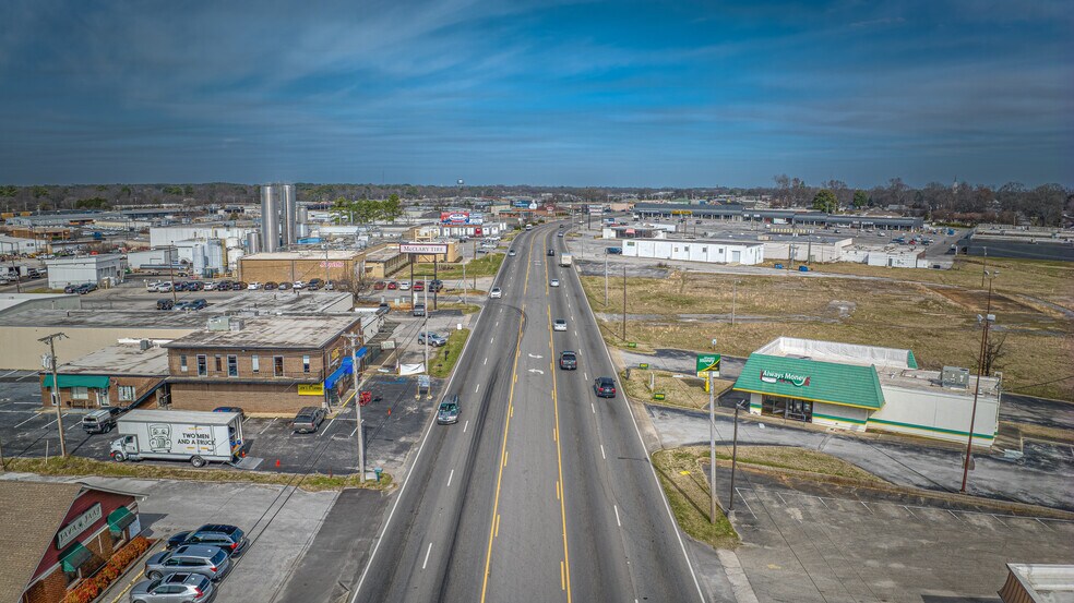 More Photos Of 1716 6th Ave SE, Decatur Funeral Home For Sale