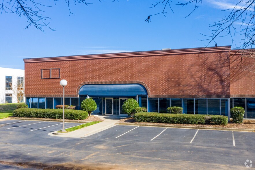 More Photos Of 14201 S Lakes Dr, Charlotte Unknown For Lease