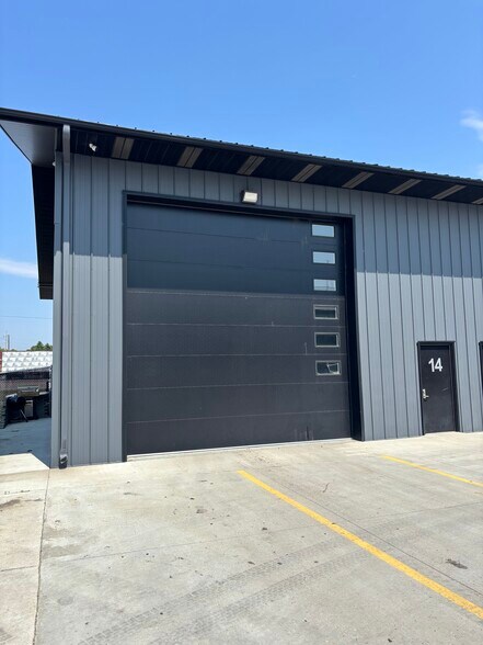 More Photos Of 1301 Main Avenue SE, Moorhead Flex For Lease