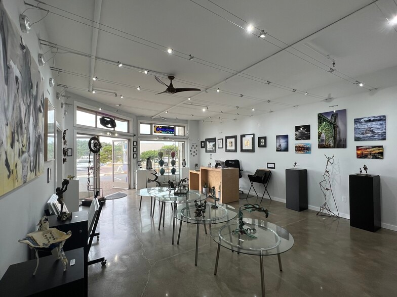 More Photos Of 502-504 N US-101 Hwy, Yachats Storefront Retail Office For Sale