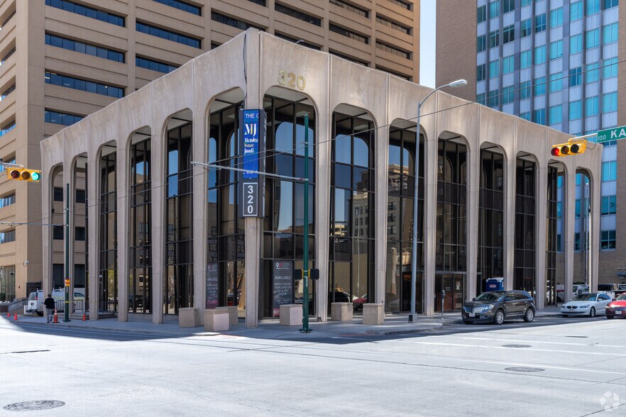More Photos Of 320 Texas Ave, El Paso Office For Lease