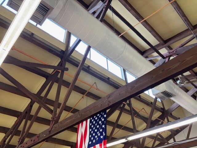 More Photos Of 2120 E Powell Blvd, Gresham General Retail For Sale