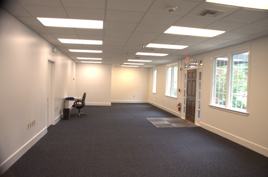 More Photos Of 660 E Jefferson St, Tallahassee Office For Lease