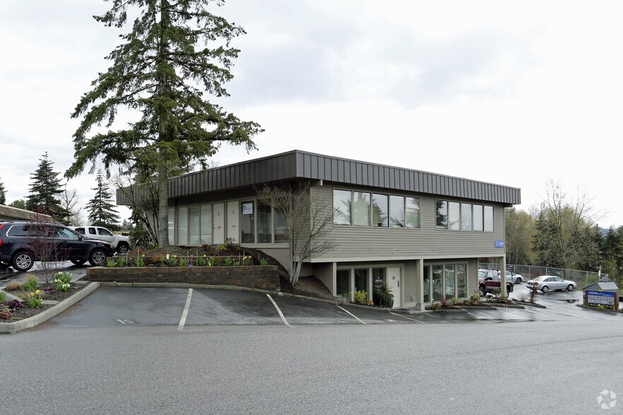 Primary Photo Of 12729 Northup Way, Bellevue Office For Lease