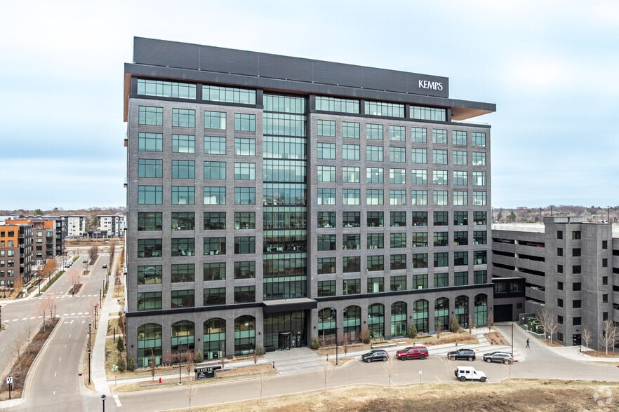 More Photos Of 1601 Utica Ave S, Minneapolis Office For Lease