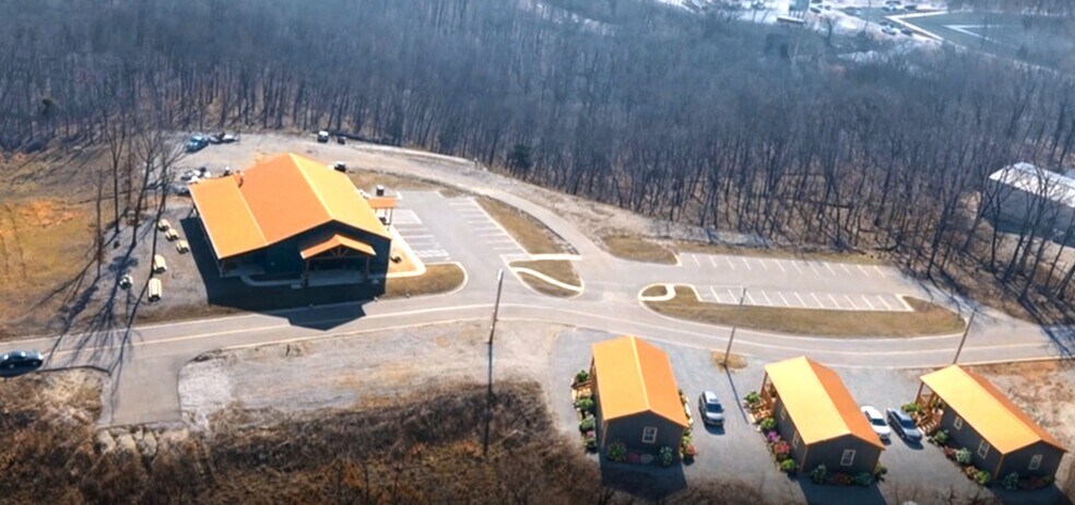 More Photos Of 100 Grand Vintners Lane, Lake Ozark Winery Vineyard For Sale