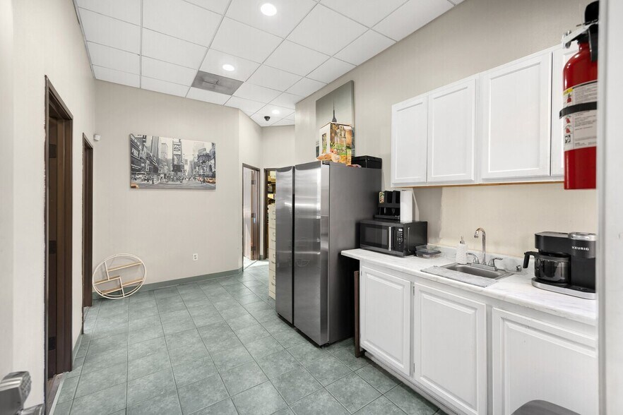More Photos Of 11709 Long Beach Blvd, Lynwood Auto Dealership For Sale