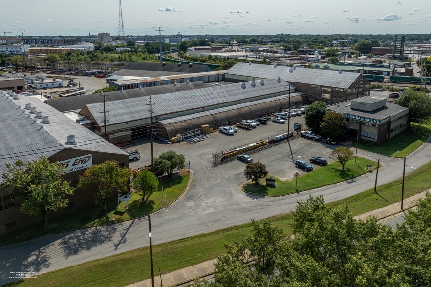 More Photos Of 2029-2031 Westwood Ave, Richmond Manufacturing For Lease