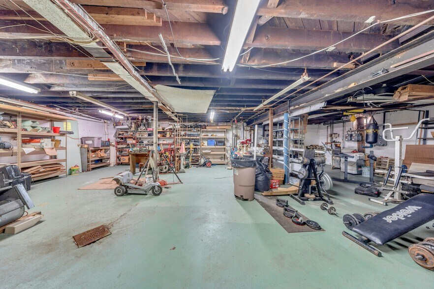 More Photos Of 4415 Park Ave, Union City Storefront Retail Residential For Lease