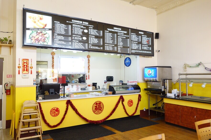 More Photos Of 224 N Main St, Mcpherson Restaurant For Sale