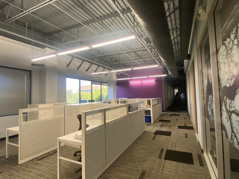 More Photos Of 1400 N McDowell Blvd, Petaluma Office For Lease