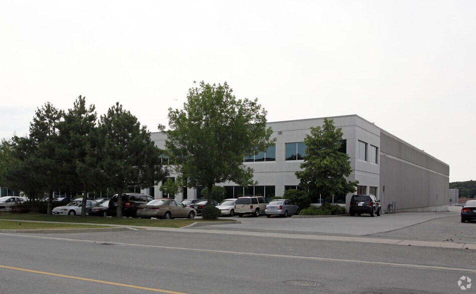 Primary Photo Of 416 Watline Ave, Mississauga Flex For Lease