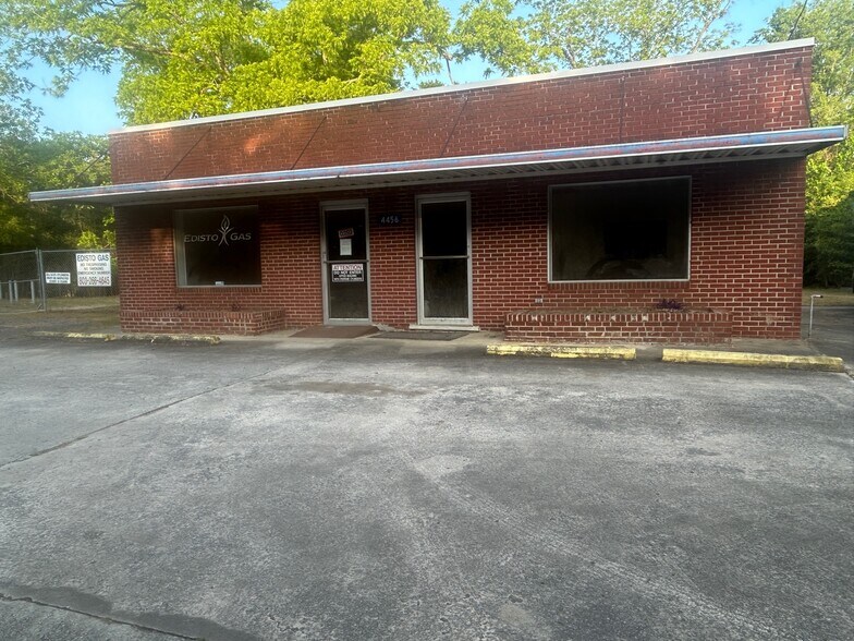 More Photos Of 4456 Rosemary St, Williston Office For Sale