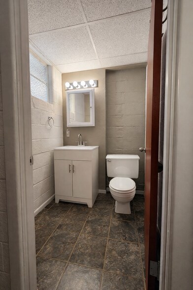 More Photos Of 2411 Kermit Hwy, Odessa Freestanding For Sale