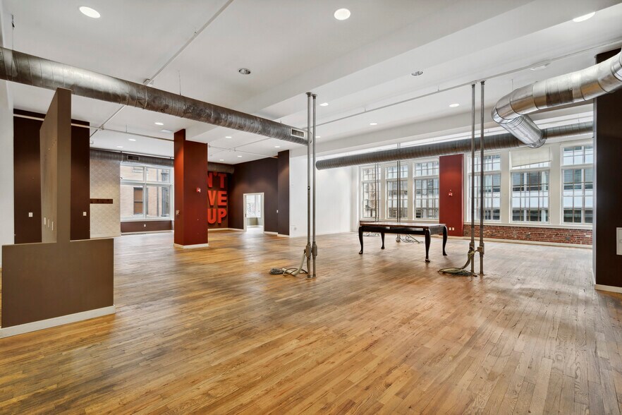 More Photos Of 114-120 S 13th St, Philadelphia Office For Lease