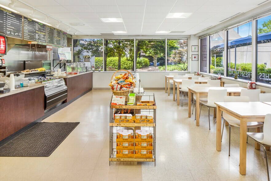 More Photos Of 3601 Eisenhower Ave, Alexandria Medical For Lease