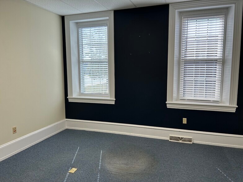 More Photos Of 555 2nd Ave, Collegeville Medical For Lease