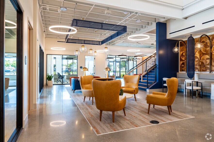 More Photos Of 8376 Davis Blvd, North Richland Hills Office For Lease