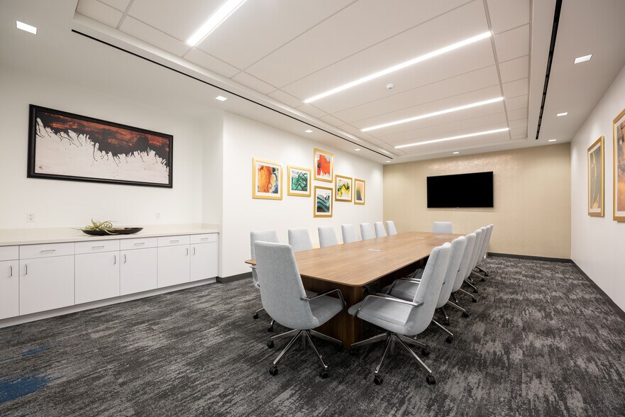 More Photos Of 1233 20th St NW, Washington Office For Lease