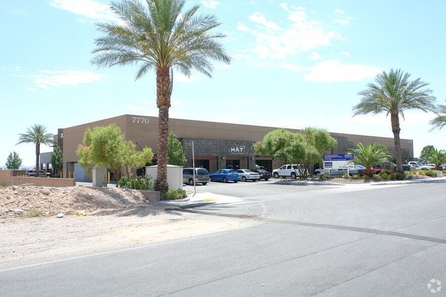 More Photos Of 7770 Duneville St, Las Vegas Distribution For Lease
