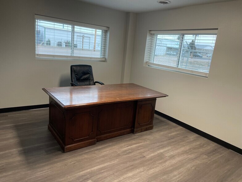 More Photos Of 7307 W 6 W N Rd, Casper Warehouse For Lease