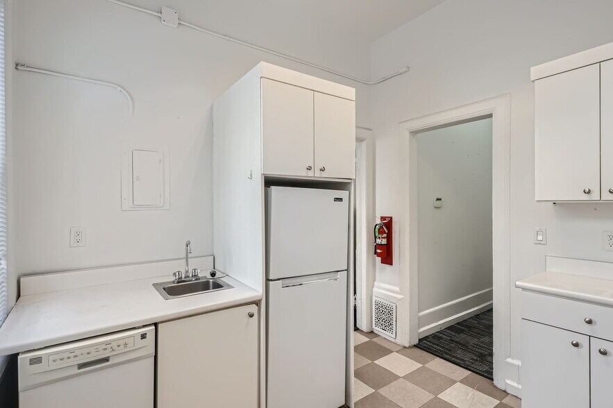 More Photos Of 901-907 Acoma St, Denver Office For Lease