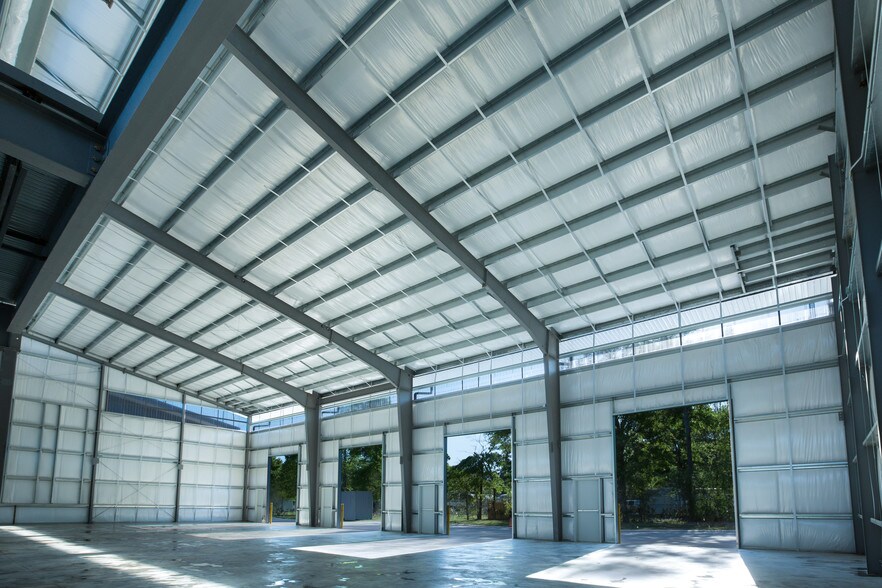 More Photos Of 1330 Rayford Park Rd, Spring Loft Creative Space For Lease