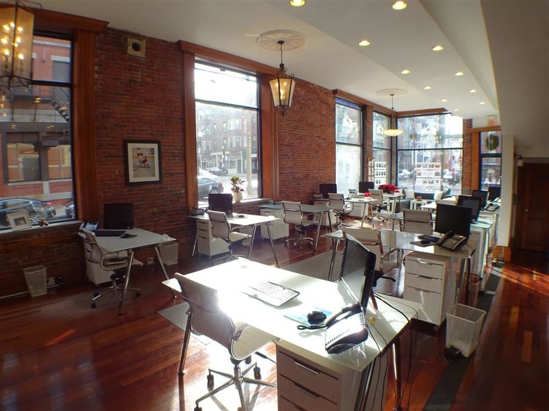 More Photos Of 366 W Broadway, Boston Storefront Retail Residential For Lease