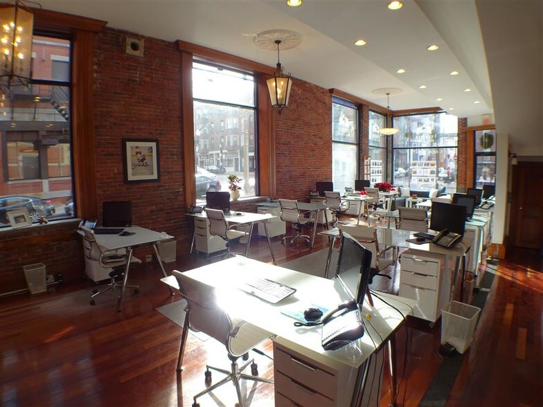 More Photos Of 366 W Broadway, Boston Storefront Retail Residential For Lease