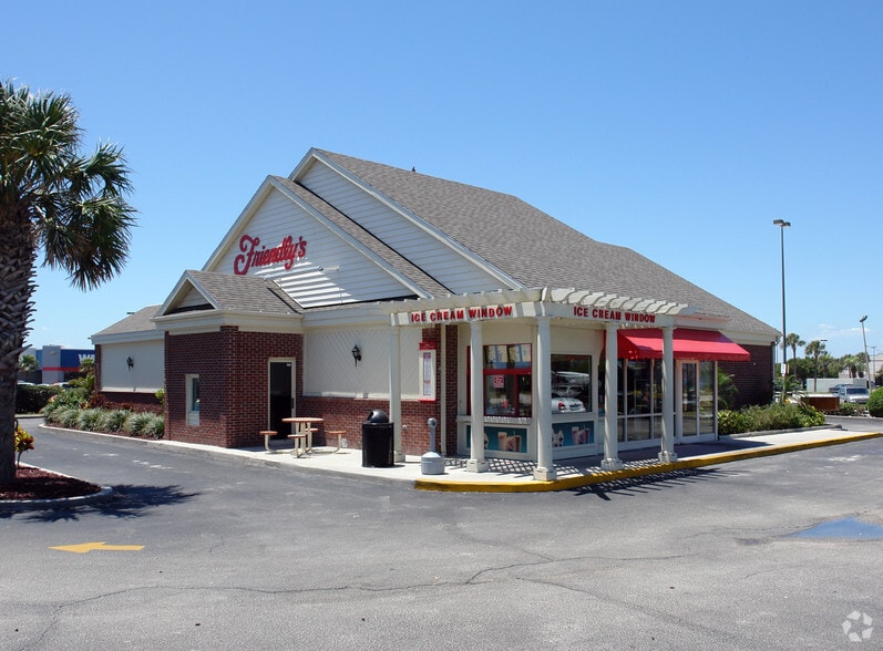 More Photos Of 959-991 E Eau Gallie Blvd, Melbourne Supermarket For Lease