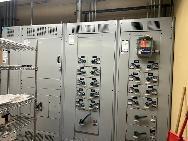 More Photos Of 4729-4737 Conner St, Detroit Freestanding For Sale