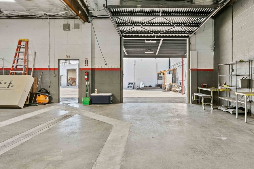 More Photos Of 7400 San Fernando Rd, Sun Valley Warehouse For Sale