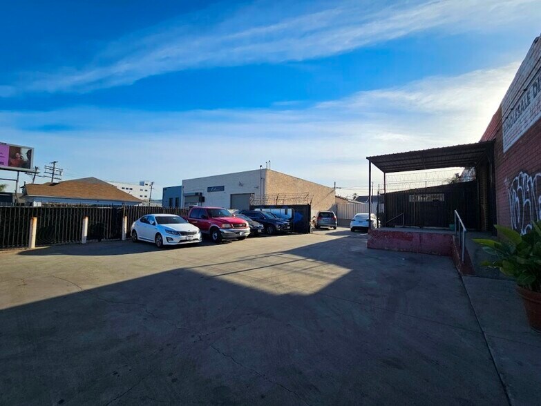 More Photos Of 1354 E Washington Blvd, Los Angeles Warehouse For Sale
