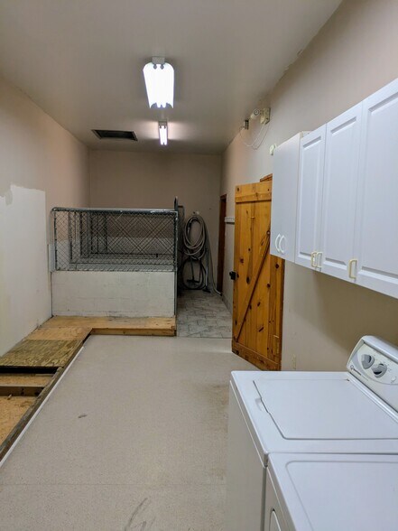 More Photos Of 1001 Greenville Hwy, Hendersonville Medical For Sale