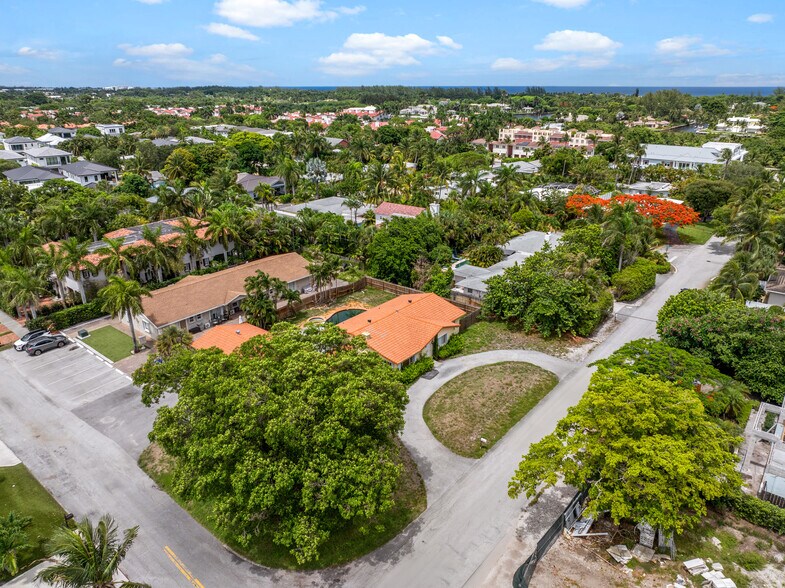 More Photos Of 801 Bond Way, Delray Beach Apartments For Sale