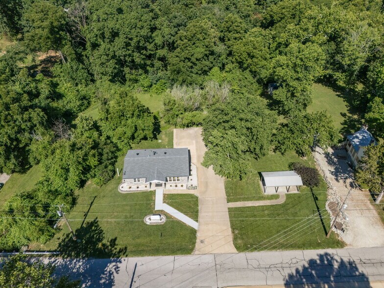 More Photos Of 535 Elm St, Hillsboro Office For Sale
