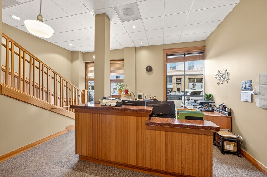 More Photos Of 700 E 1st St, Newberg Storefront Retail Residential For Sale