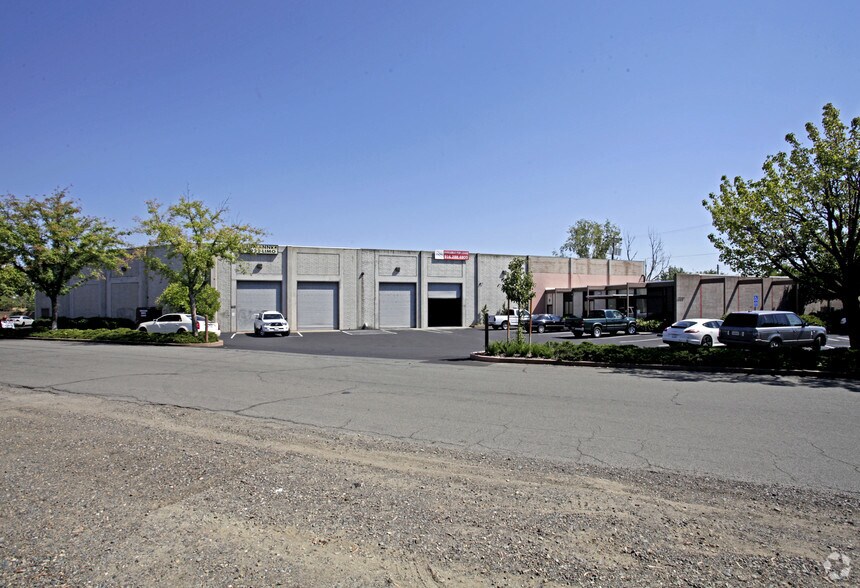 Primary Photo Of 2660-2680 Albatross Way, Sacramento Warehouse For Sale